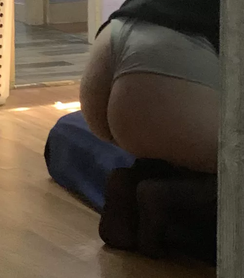 wedgies feel so nice <3 by paranoidbrat