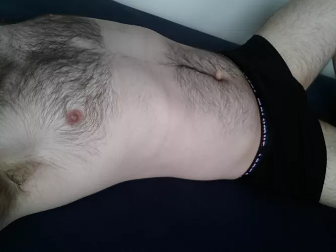 Weekend laziness by Scadeless