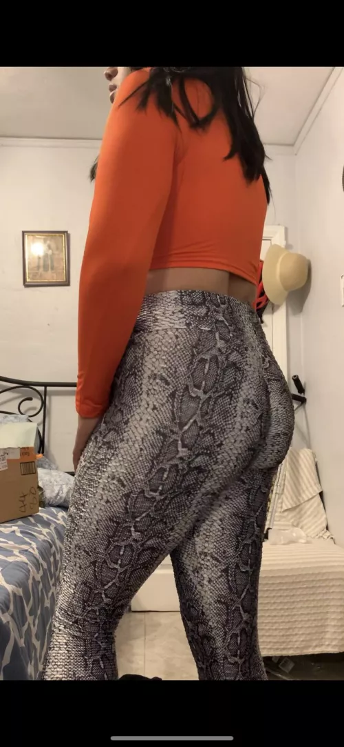 Weekend vibes by onmyknees23