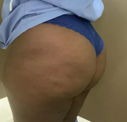 Weekending (; by thickebonywife