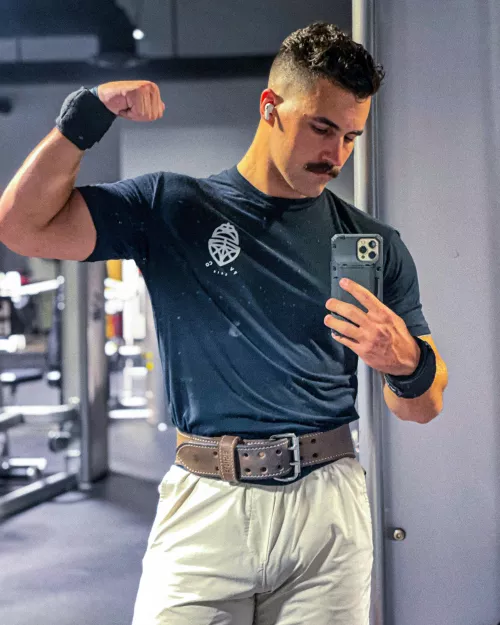 weighed in at 215 lbs today by brunetteboyof