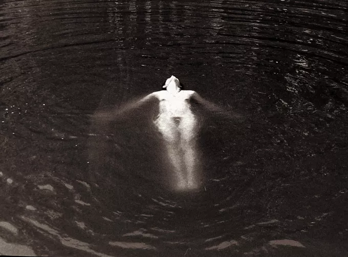 Weightlessness by IdiosyncraticArtisan