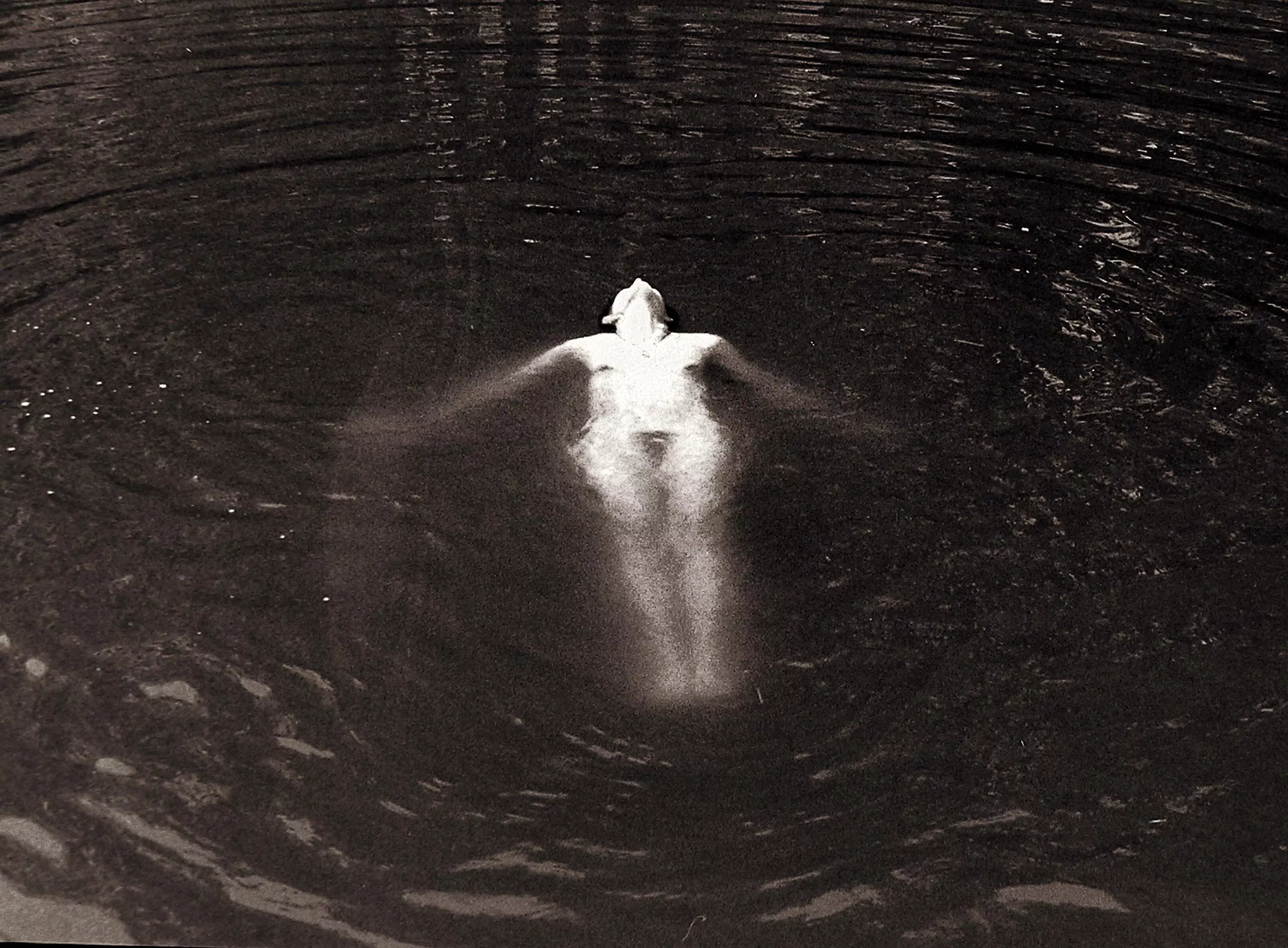 Weightlessness posted by IdiosyncraticArtisan