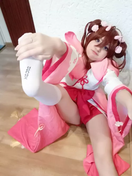 weird playfull pic <3 by caboon50