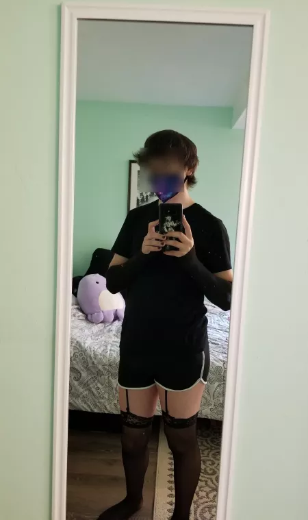 Welcome to gothic femboy Chipotle, may I take your order? ;3 by BunStuffer_69