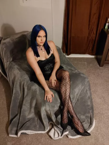 Welcome to my office, take a seat 👻 by Narcoleptic-princess