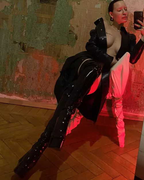 Welcome to the sensitive house by extremeclipse