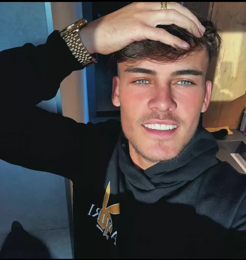 Well 2022 can't be worse than 2021 right? by TommyLeeje