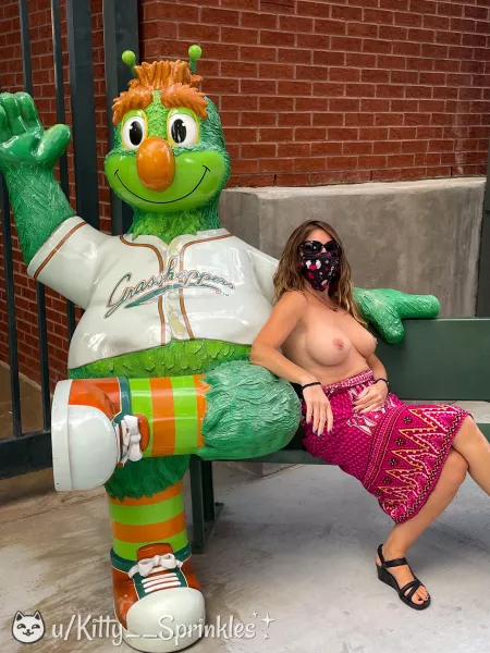 Well guys, I think I found my next FWB! He’s a really fun, nice, big guy who’s really into sports. I can cuddle with him anytime I want, and we don’t get into arguments. He’s a great guy! by Kitty__Sprinkles