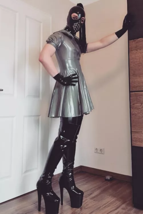 Well here i am again! Libidex dress + Pleaser xtreme's. by Goerlich