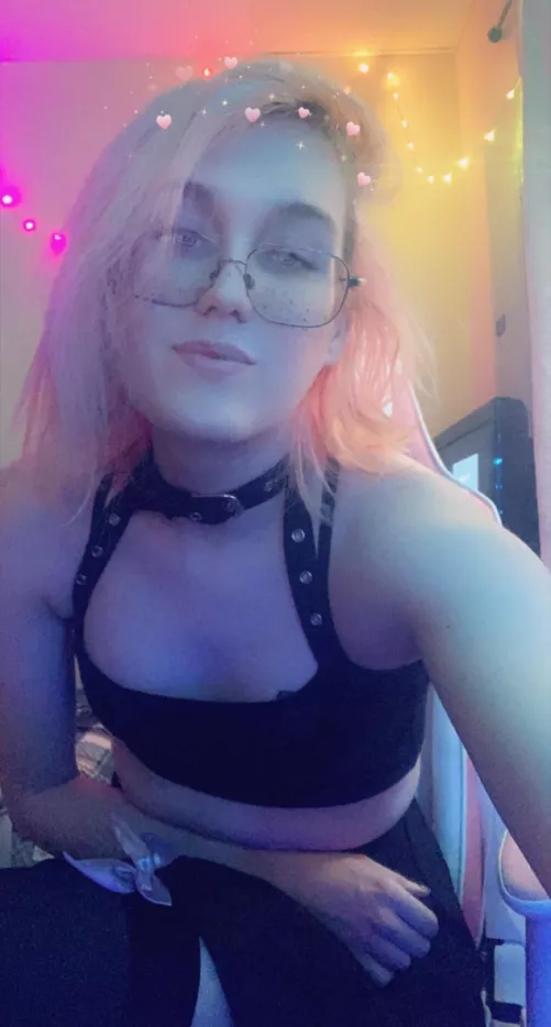 Well hi there lovelies 😉 by KynnetheKind