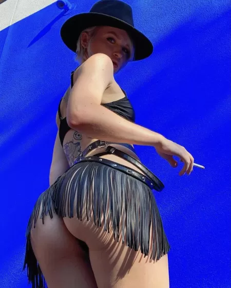 well howdy! [OC] by 1O9