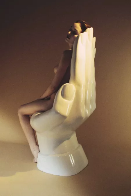 Well In Hand by paredocks