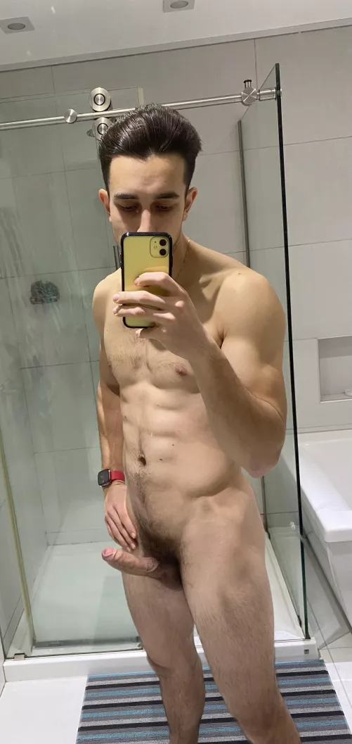 Well looks like someone decided to wake up. Can anyone help me out? 😏 [M21] by amateur1402
