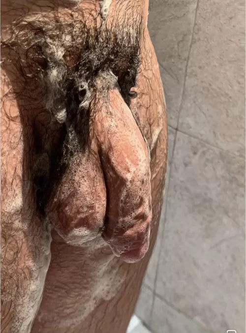 Well soaped dick🧼 by Upset-Surround-536