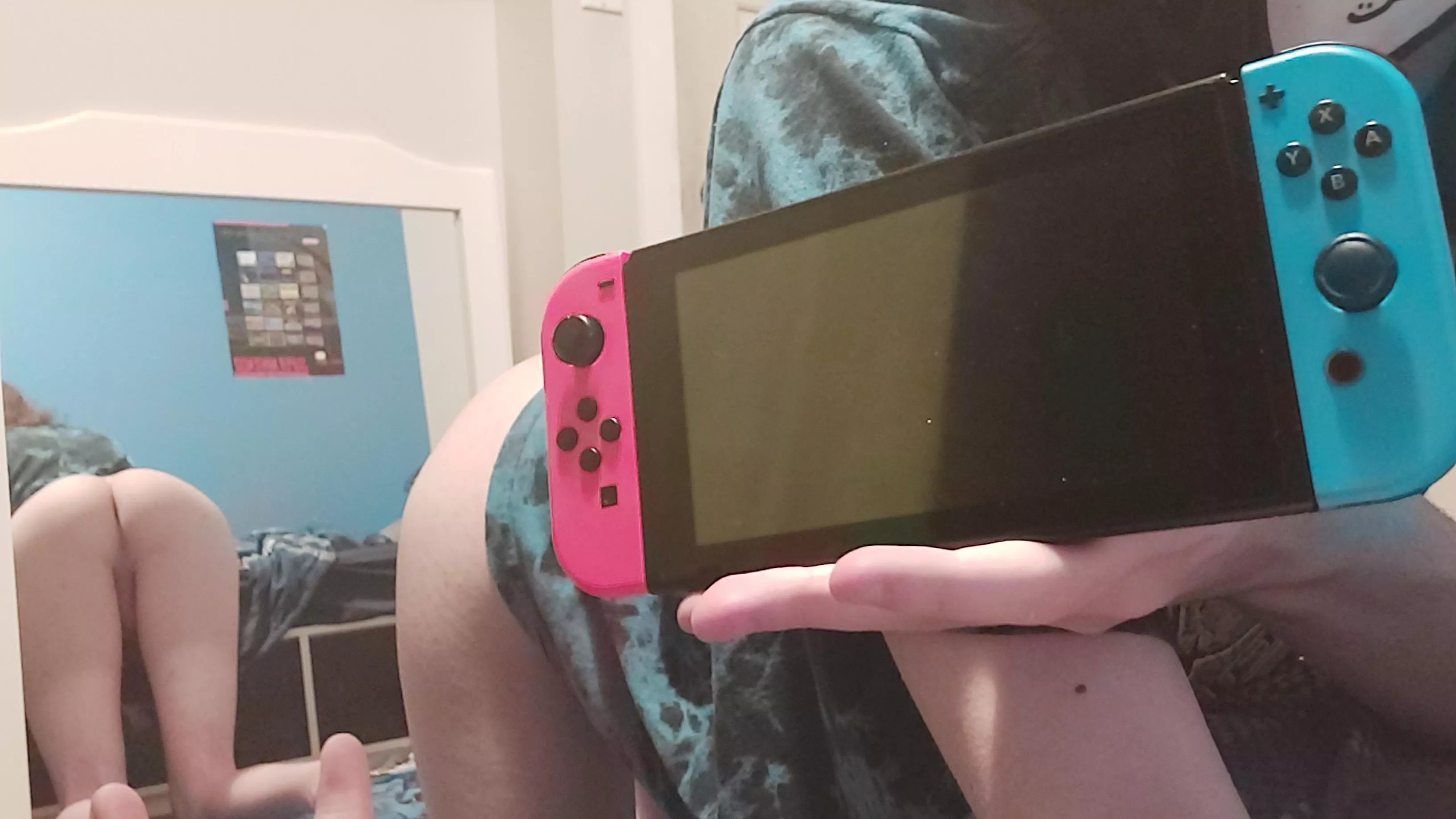 Well this is a hard choice... which one? (m) posted by liamlewdest