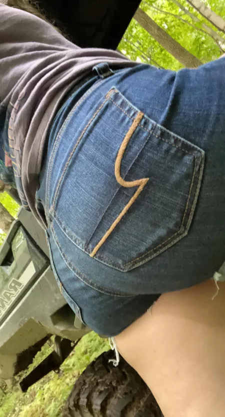 Went for a good ride today! 🤠🍑 Going to go for a better one tonight! 🍆💦 Check out my links! by quinnharper22