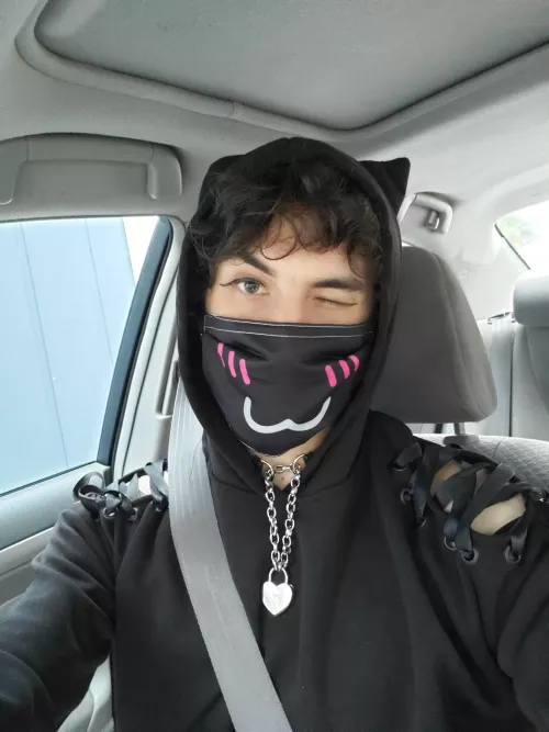 Went out dressed fem for the first time today. It was super scary >.< by femducky