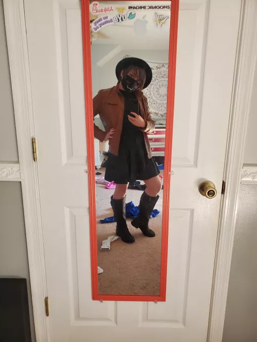 Went out in cross dress for the first time! First time wearing a skirt too. (I felt so free down there). But I wish my body and build just looked less masculine. I'm so jealous of guys that are cute. But they're still awesome dudes anyway :) . by EmoCreeper