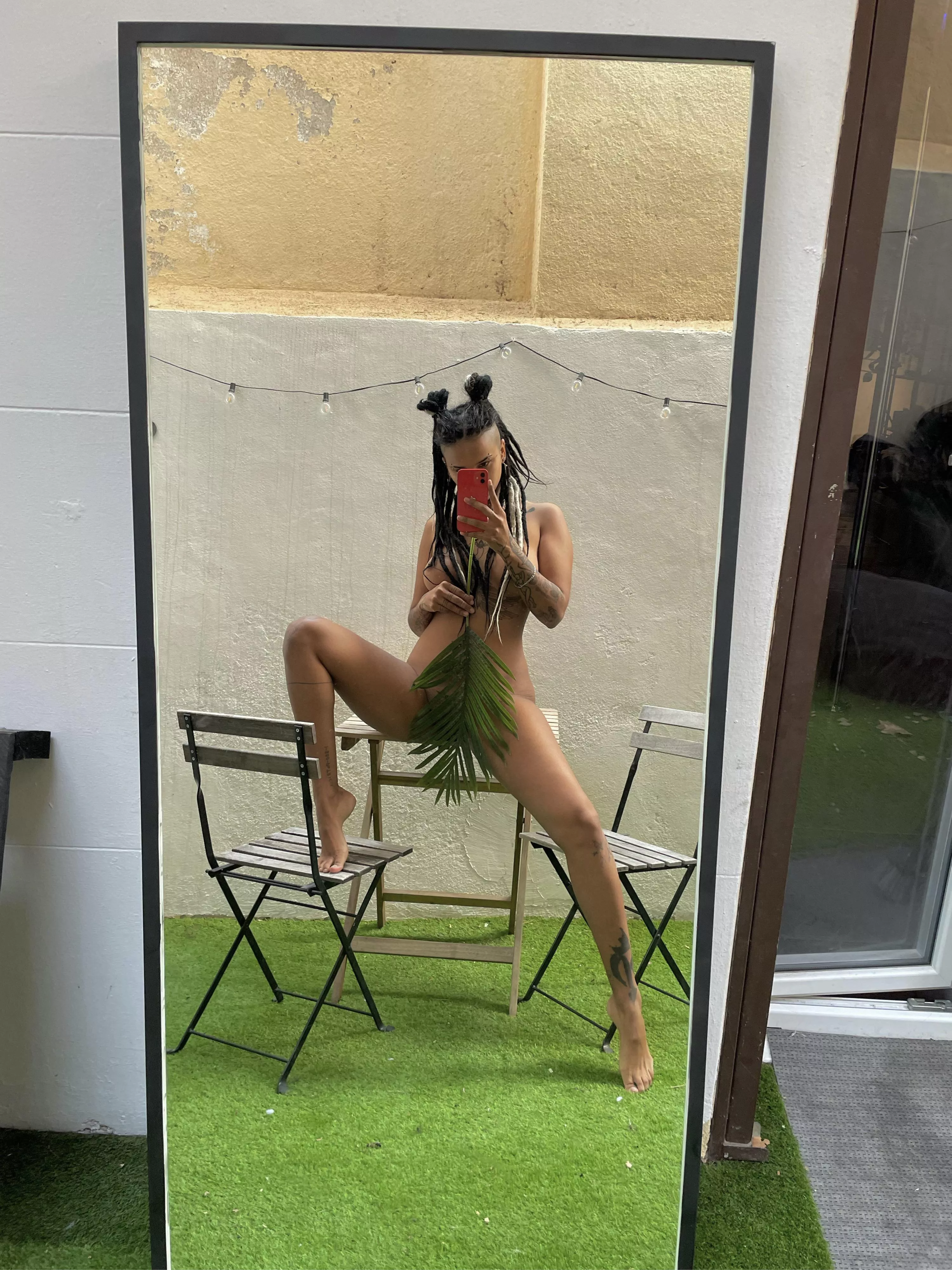 we’re back baby and ready to show you brand new content 😈 💦 50% OFF ALL MONTH 😜🏳️‍🌈 posted by Vinandmari