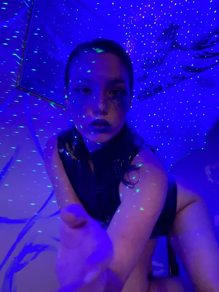 we’re going on MY spaceship tonight 🚀 by honeybee493