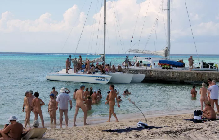 We're on a boat! by bobettebobqc