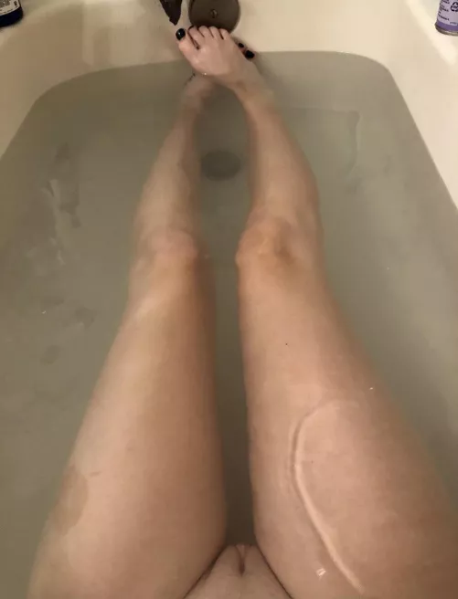 Wet 😉 by camariiixxx