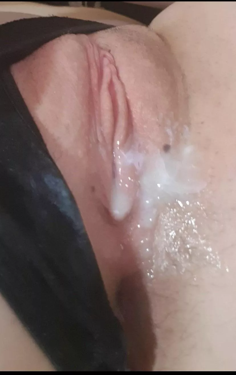 Wet and [f]illed 💦😋 posted by slayerscouple21