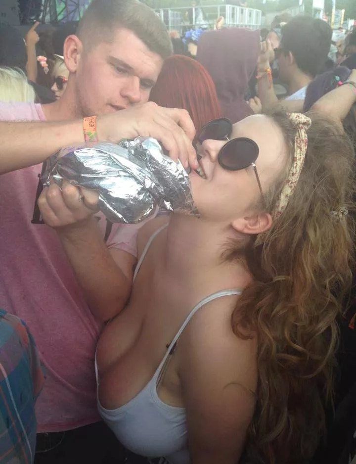 What a gentleman 🍷 posted by harrygump