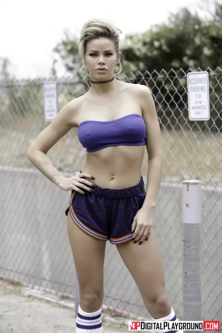 What a hot body by youcrush20