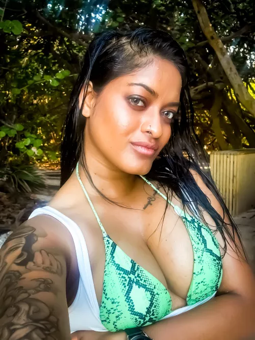 What a nice day for the beach! I love being down in South Florida. by xsamsinghx