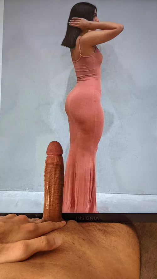 What a perfect ass 🤤 by paki_rod_tribs