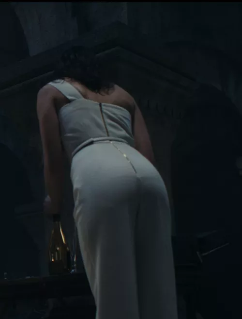 What are some things we would do to Gal Gadot's ass? by Other-Swordfish-9971