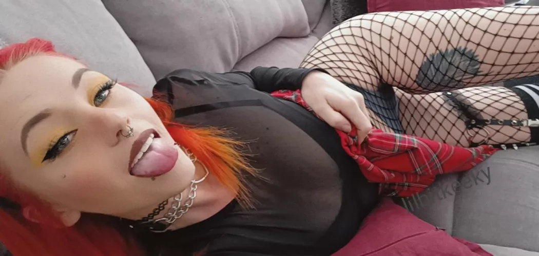 What are we gonna play? 🤤 by lilbitkeeky