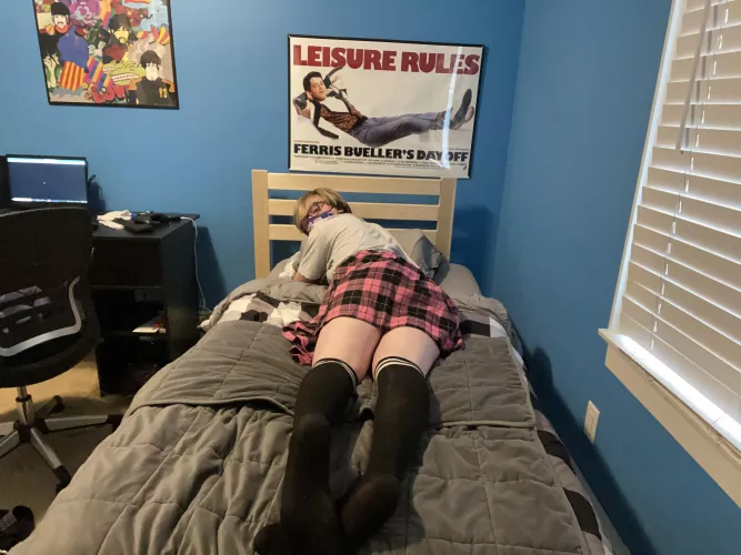 what are YOU looking at? by thotianadark0