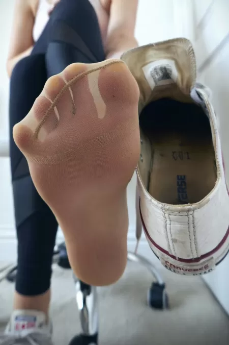 What are you sniffing first foot boy? 👇🏻 by curiousbanana25