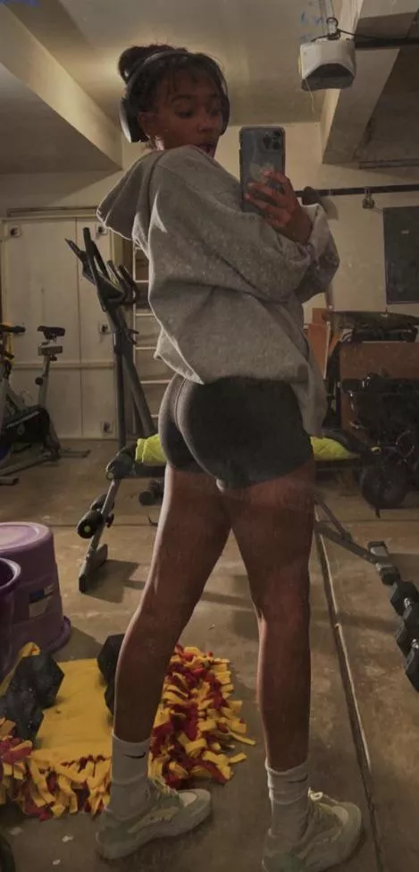 What are you thinking about this tight ass when you look at it? posted by darealmangomash