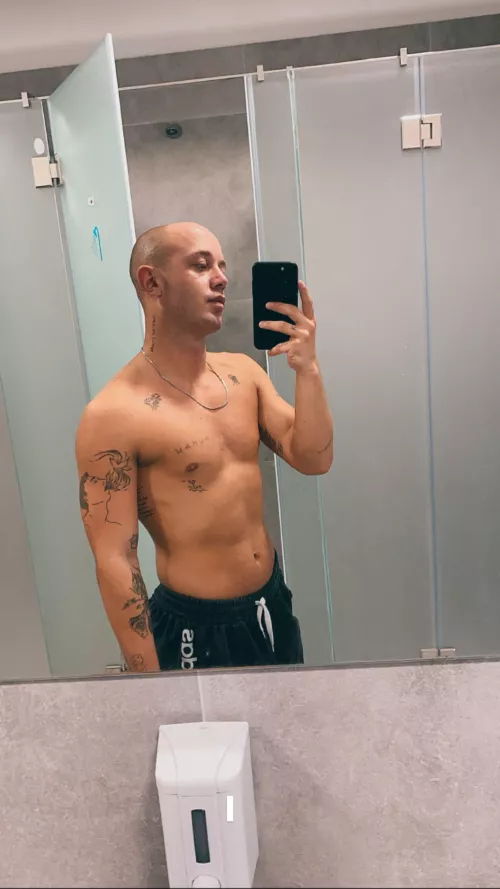 what are your guys’ plans for today? 🎉 by peachfromserbia