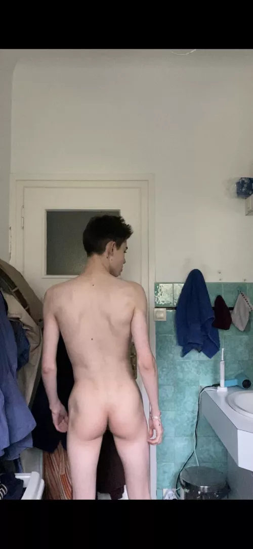 What did you see first ? by _Nepthys