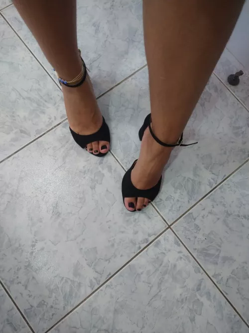 What did you think of my heels? by younglatina18