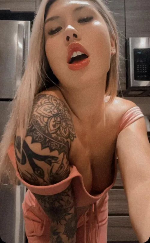 What dirty things do you wanna do with me? by aligoddessx