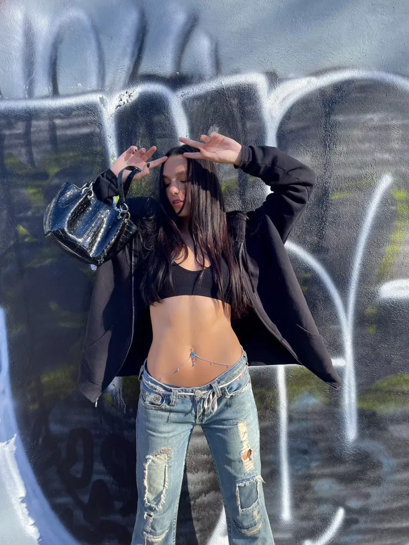 What do u like abt me? posted by modelxmeg