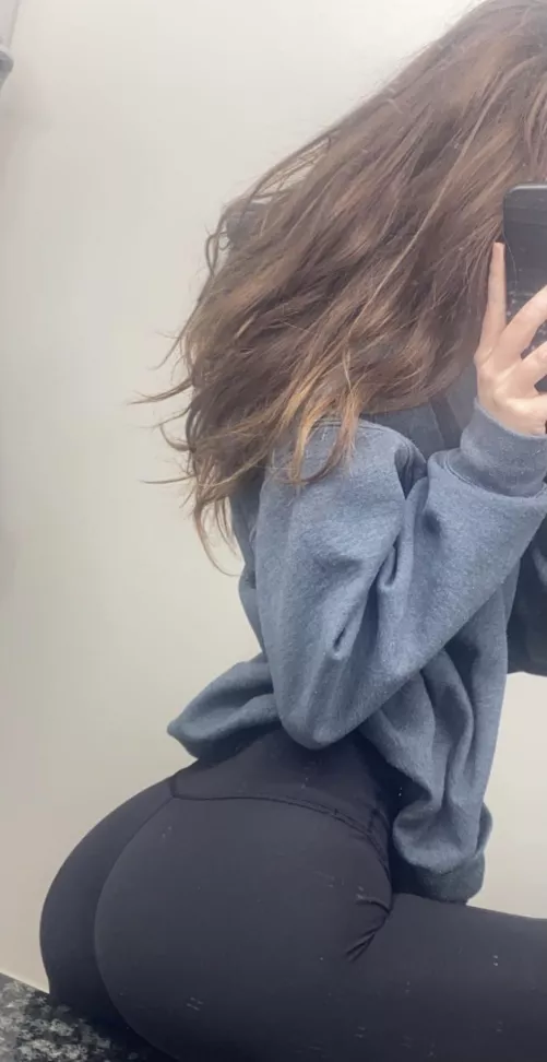 What do u think 😏 by Happy-Willingness291