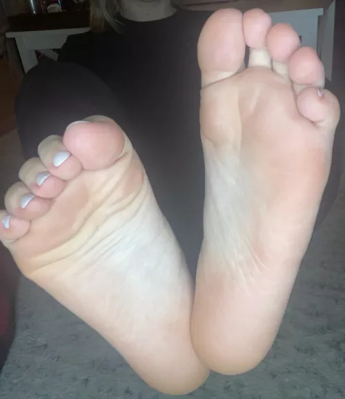 What do we think? by Yoshislilsis13