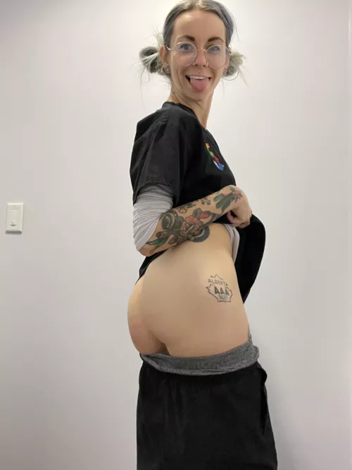 What do you call a deaf gynecologist? A lip reader. by HorrorSpace9222