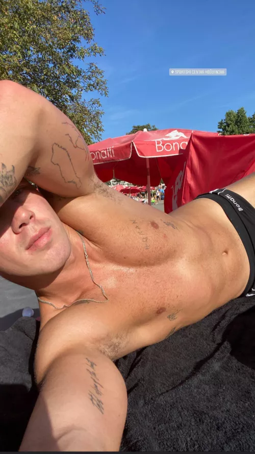 what do you guys have planned for today? 🎉 by peachfromserbia