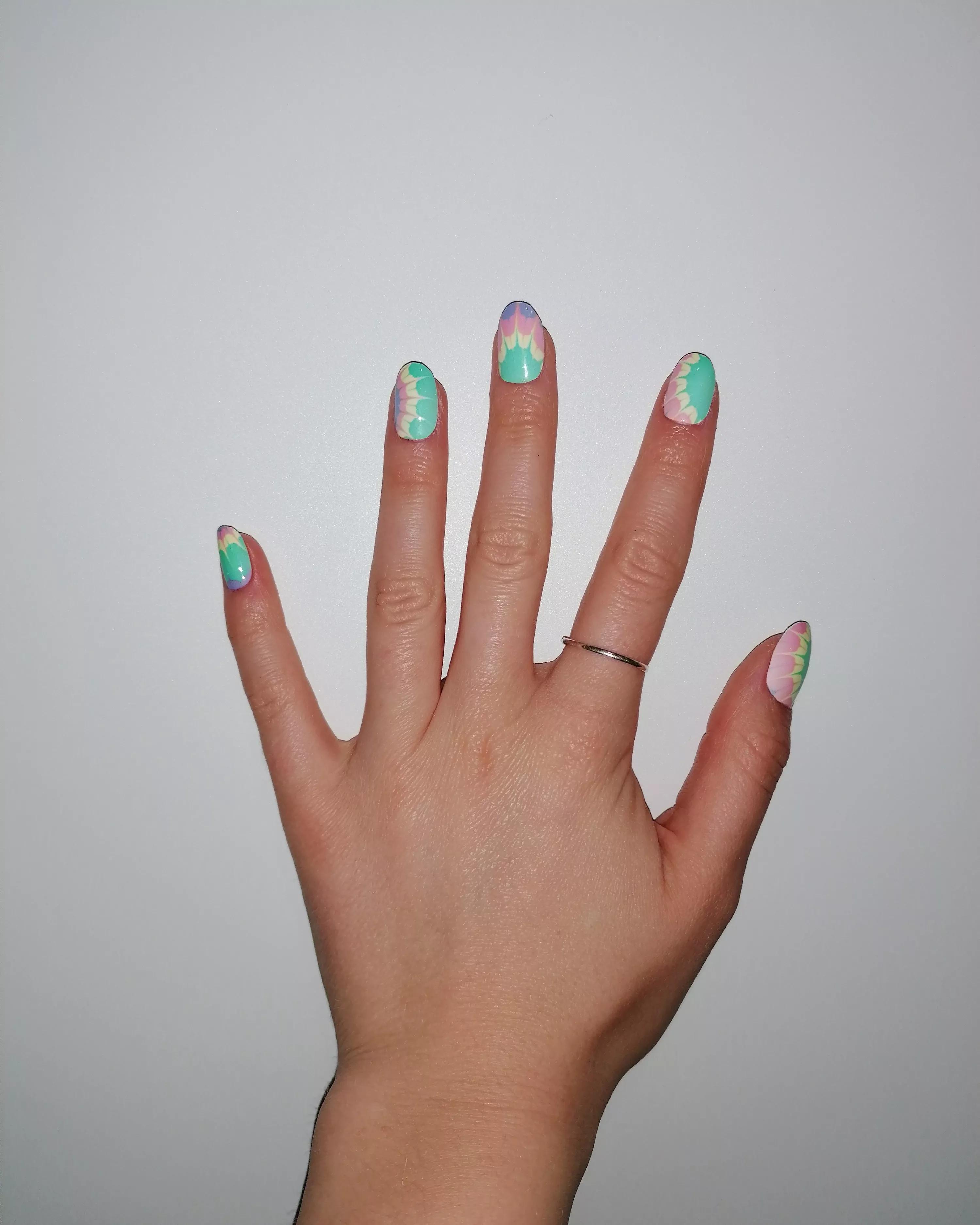 What do you guys think of my first ever set of fakies? I love them so much 😍 and the sound they make is amazing as well😍 posted by DaisyWoodsOF