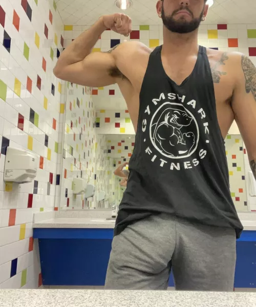 What do you notice first? by Benpaai