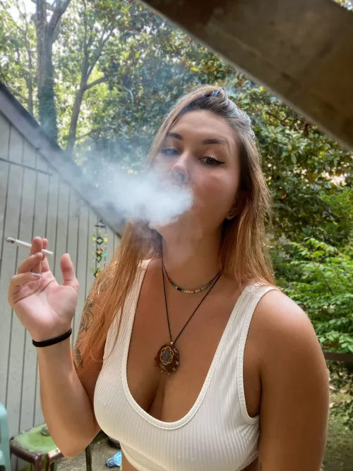 What do you smoke? by scarlettjade214