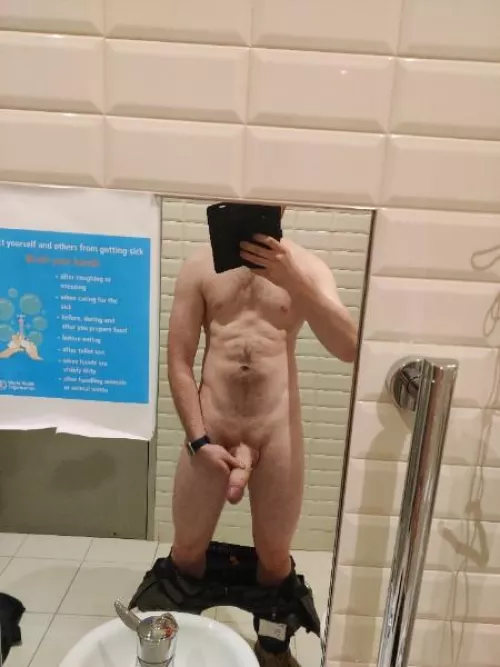 What do you think..? by thesh3d